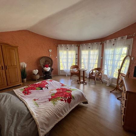 Bed and Breakfast Bastide Du Bonheur Saint Donat Греу-ле-Бэн Экстерьер фото