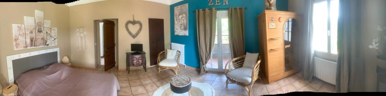 Bed and Breakfast Bastide Du Bonheur Saint Donat Греу-ле-Бэн Экстерьер фото
